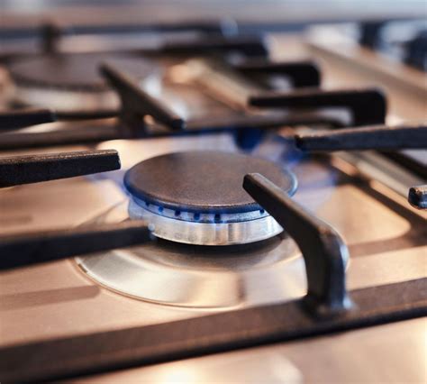 what happens if you accidentally breathe gas from stove